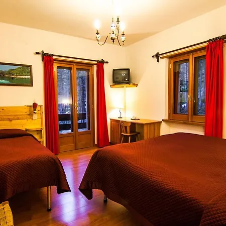 Garni Mille Pini Hotel 3*