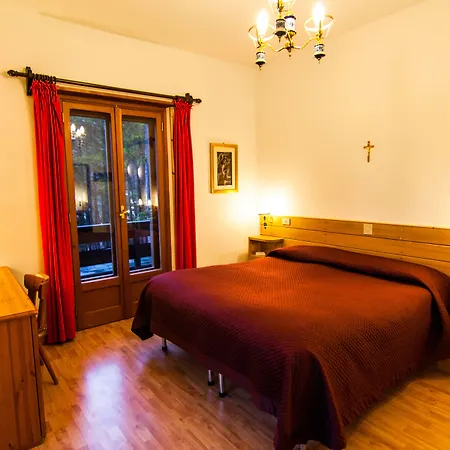 Garni Mille Pini スカンノ