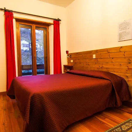 Szálloda Garni Mille Pini Scanno