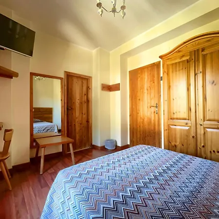 ホテル Garni Mille Pini スカンノ