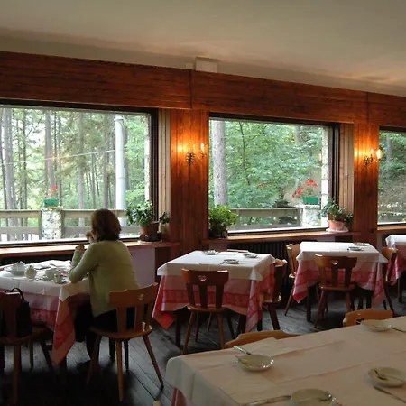 Garni Mille Pini Hotel 3*