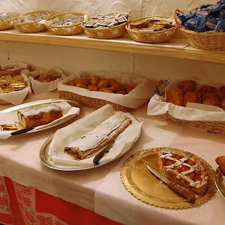 ホテル Garni Mille Pini 3*