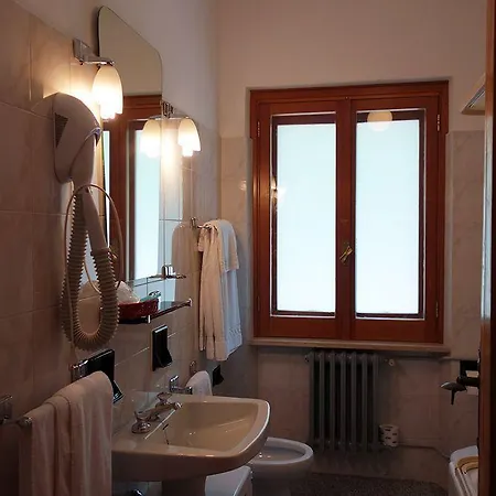 מלון Garni Mille Pini 3*