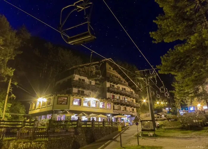 Garni Mille Pini Отель