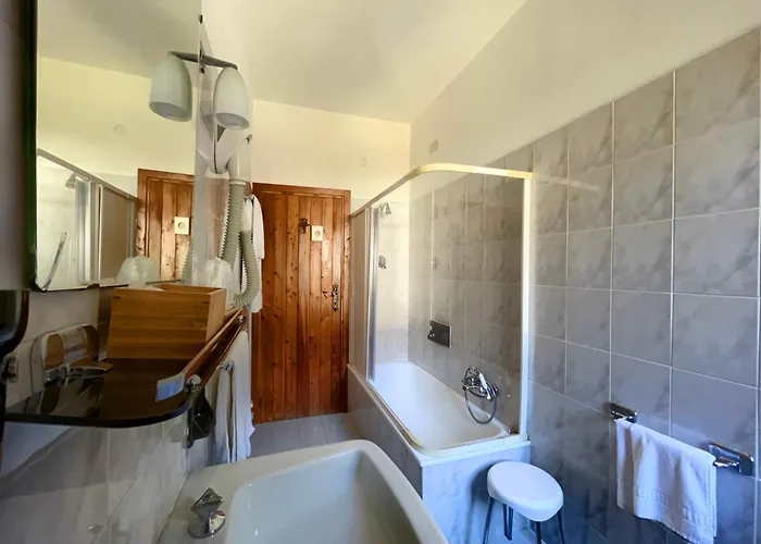 Garni Mille Pini Сканно