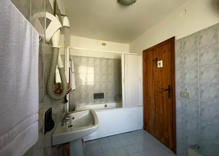 Garni Mille Pini Отель