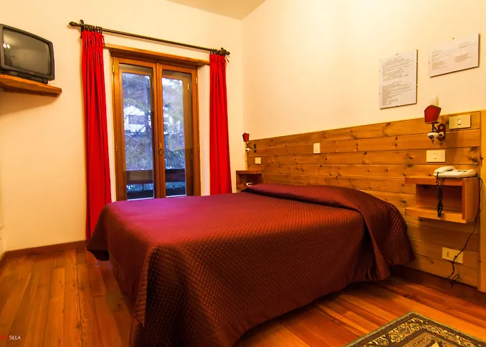 Отель Garni Mille Pini Сканно