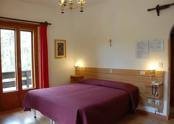 Отель Garni Mille Pini Сканно